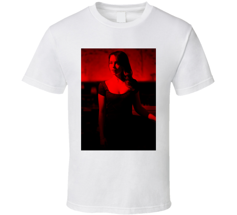 Emilia Clarke 24 - Celebs ( Dark Fashion ) T Shirt