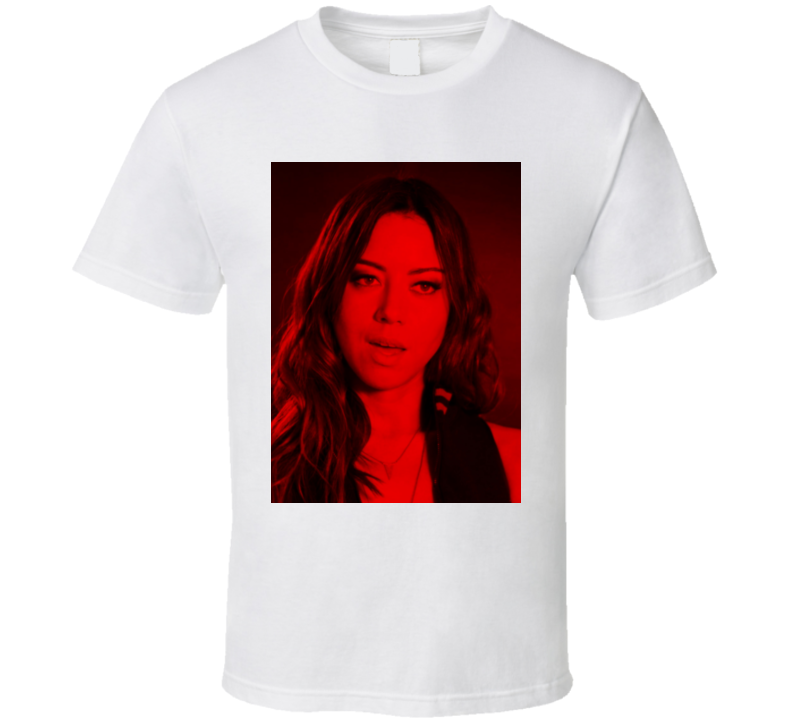 Aubrey Plaza 17 - Celebs ( Dark Fashion ) T Shirt