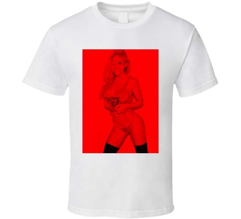 Valeria Orsini 32 - Celebs (dark Fashion) T Shirt