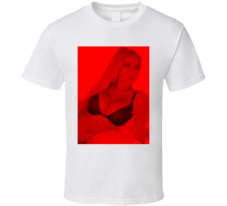 Valeria Orsini 15 - Celebs (dark Fashion) T Shirt