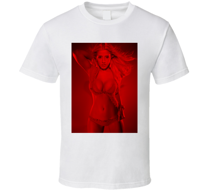 Valeria Orsini 28 - Celebs (dark Fashion) T Shirt