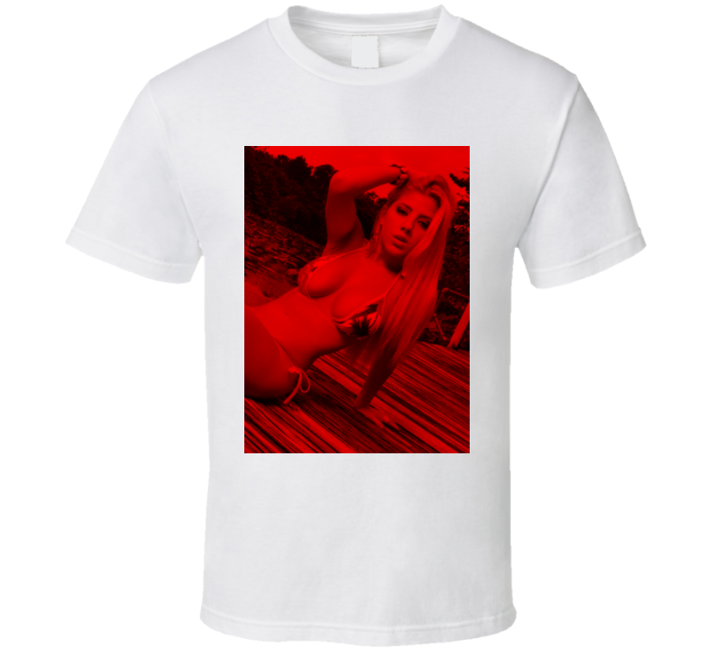 Valeria Orsini 33 - Celebs (dark Fashion) T Shirt