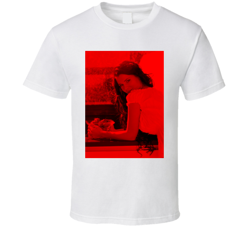 Valeria A 5 - Celebs (dark Fashion) T Shirt