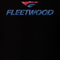 Fleetwood RV Camping Outdoors Lover Cool Worn Look T Shirt 26059220