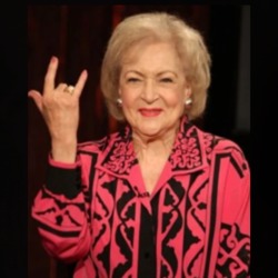 Betty White Is Metal T Shirt 39183568
