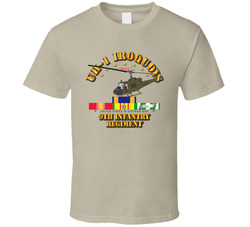 UH-1 - 9th Infantry - Front Oblique Vietnam w VN SVC Medals T Shirt 24794541