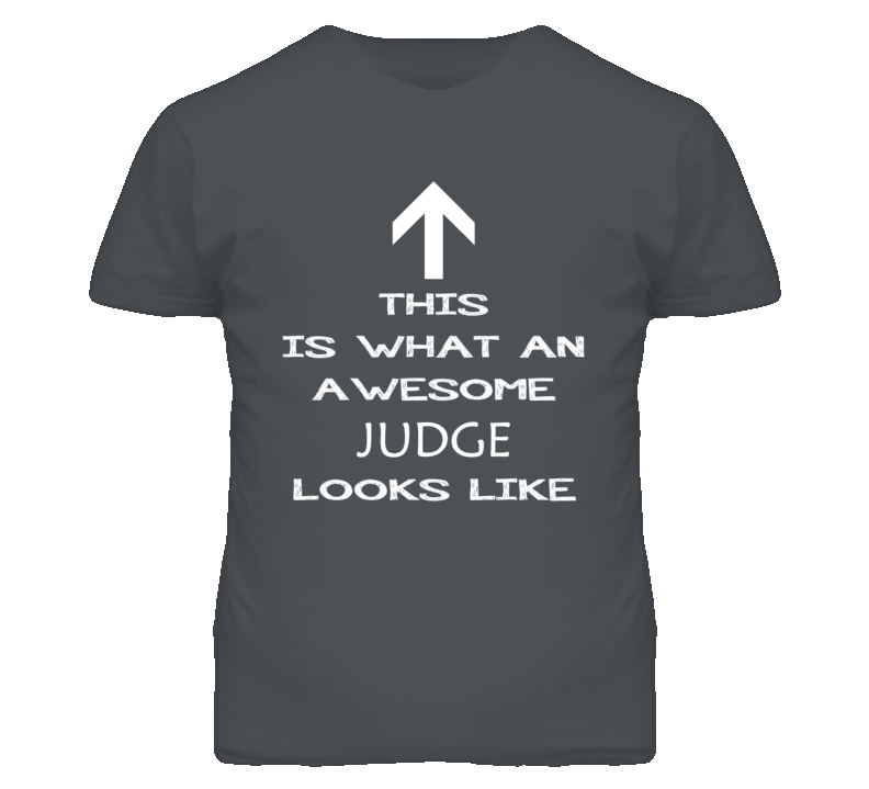 Judge Looks Like Arrow Simple T Shirt